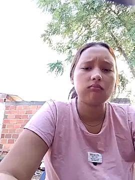 Snapshot of young_dairy01 chatting on October 24, 2025, 12:04 pm young dairy01 online show from October 24, 2025, 12:04 pm