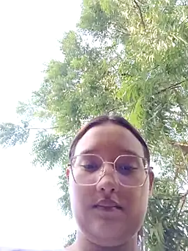 Snapshot of young_dairy01 chatting on November 19, 2025, 12:16 pm young dairy01 online show from November 19, 2025, 12:16 pm