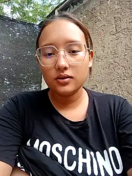 Snapshot of young_dairy01 chatting on November 29, 2025, 11:32 am young dairy01 online show from November 29, 2025, 11:32 am