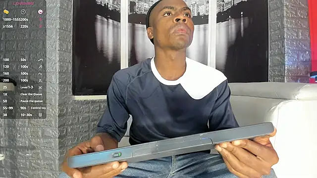 Snapshot of george_lance chatting on October 29, 2025, 3:16 am george lance online show from October 29, 2025, 3:16 am