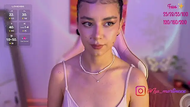 isa martinexxx online show from November 28, 2025, 12:33 am