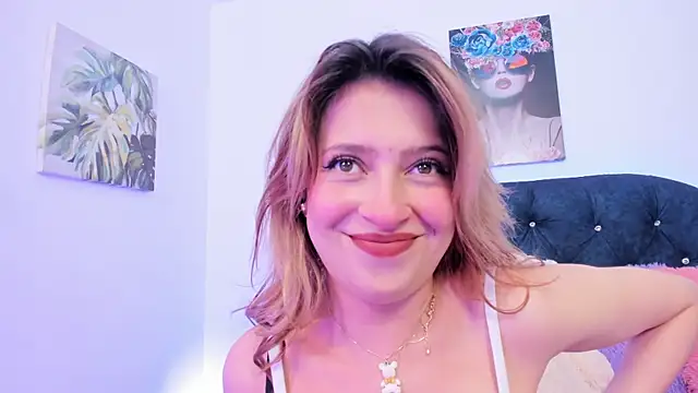 Kyvella Myric online show from October 20, 2025, 10:54 pm