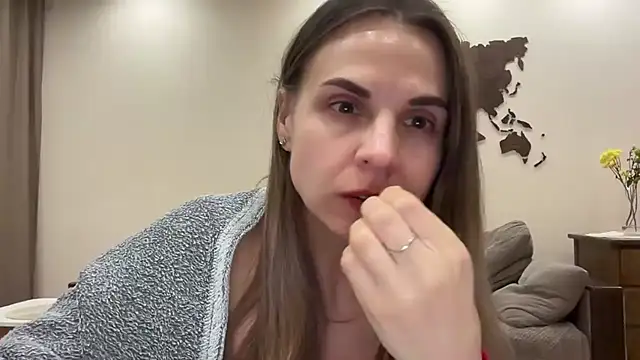 AnnieLove7722 online show from November 25, 2025, 3:01 pm