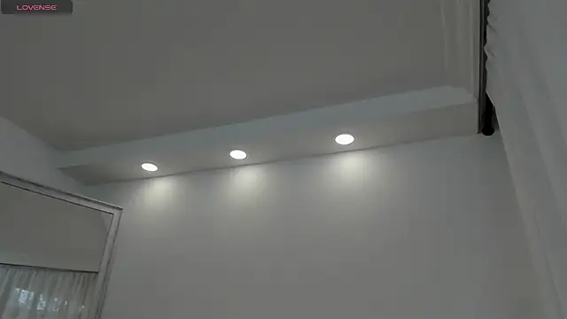 sofi laane online show from November 16, 2025, 12:32 pm