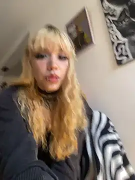 Snapshot of ivy_aoki chatting on December 14, 2025, 10:04 pm ivy aoki online show from December 14, 2025, 10:04 pm