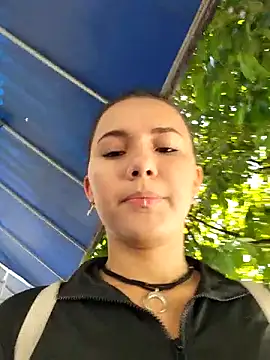 Snapshot of _TOMOE chatting on September 27, 2025, 5:52 pm TOMOE online show from September 27, 2025, 5:52 pm