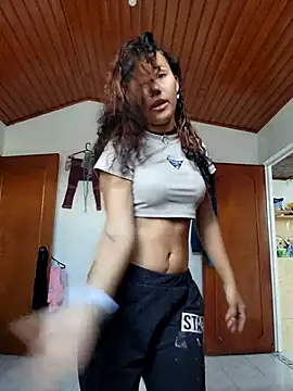 Snapshot of _TOMOE chatting on October 26, 2025, 9:26 pm TOMOE online show from October 26, 2025, 9:26 pm