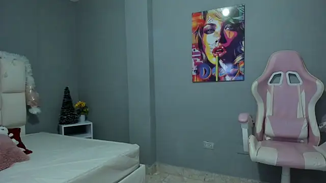 Snapshot of Athenea__fox chatting on December 19, 2025, 11:56 am Athenea fox online show from December 19, 2025, 11:56 am