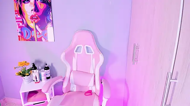 Snapshot of Athenea__fox chatting on November 24, 2025, 11:54 am Athenea fox online show from November 24, 2025, 11:54 am