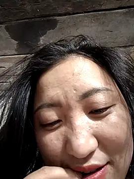 zhen-zo online show from February 28, 2026, 1:22 pm