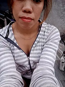 Snapshot of nhinhi-sexy chatting on October 23, 2025, 10:14 am nhinhi-sexy online show from October 23, 2025, 10:14 am