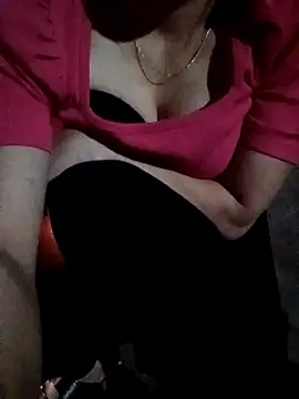 Snapshot of nhinhi-sexy chatting on December 13, 2025, 9:54 pm nhinhi-sexy online show from December 13, 2025, 9:54 pm