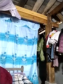 Snapshot of lmc-zz chatting on December 17, 2025, 12:59 am lmc-zz online show from December 17, 2025, 12:59 am