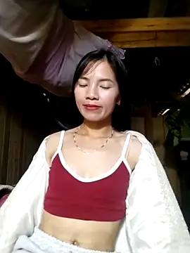 Snapshot of lmc-zz chatting on November 12, 2025, 5:11 am lmc-zz online show from November 12, 2025, 5:11 am