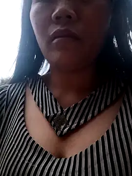 bree-zz online show from February 20, 2026, 11:39 pm