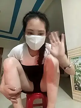 bree-zz online show from December 20, 2025, 2:42 pm