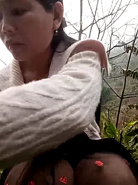 bree-zz online show from February 17, 2026, 1:58 am