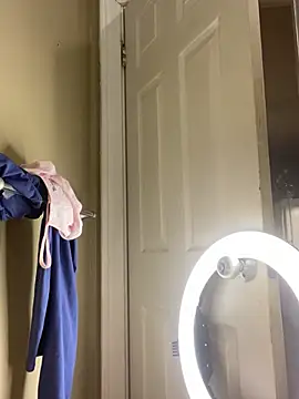 sexybriiiixoxo online show from March 25, 2026, 1:50 am