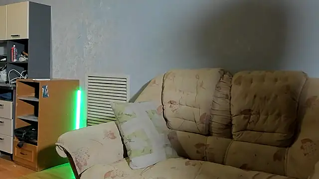 sweet smith8 online show from March 27, 2026, 2:29 pm