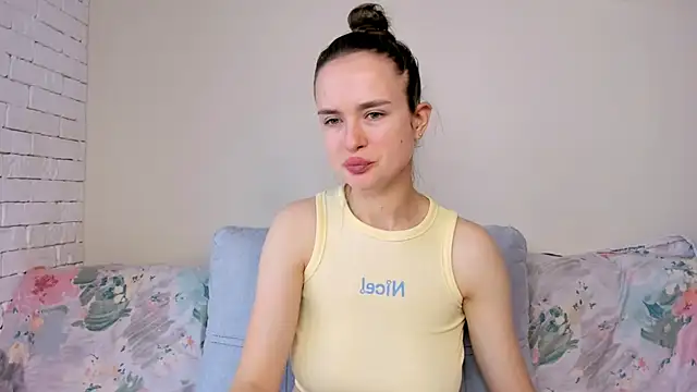 LilMary  online show from March 16, 2026, 7:45 am