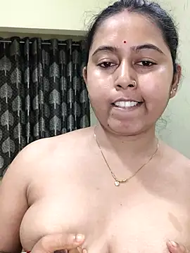 Hot Misti 69 online show from April 18, 2026, 6:32 pm