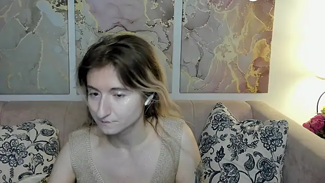 Snapshot of CamillaDreamer chatting on May 28, 2026, 5:30 pm CamillaDreamer online show from May 28, 2026, 5:30 pm