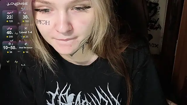 Snapshot of Liaaa_Li chatting on November 12, 2025, 7:29 pm Liaaa Li online show from November 12, 2025, 7:29 pm