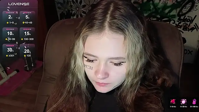 Snapshot of Liaaa_Li chatting on October 26, 2025, 2:12 am Liaaa Li online show from October 26, 2025, 2:12 am