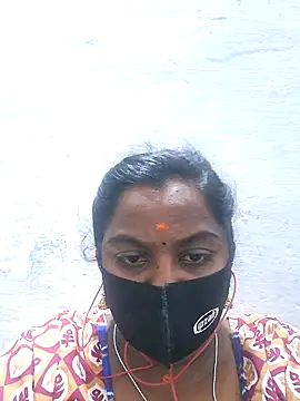 Tamil Hot Sindhu online show from October 6, 2025, 9:10 am