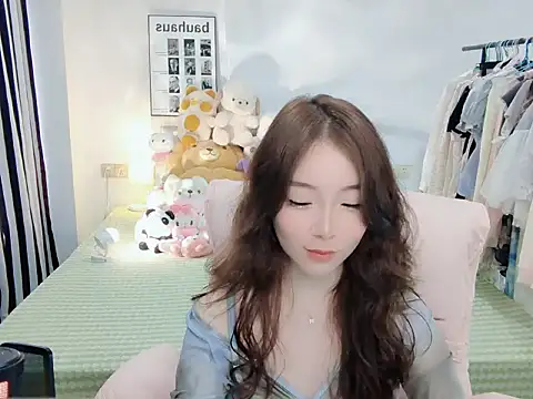 Snapshot of Gardenia-222 chatting on October 17, 2025, 6:17 am Gardenia-222 online show from October 17, 2025, 6:17 am