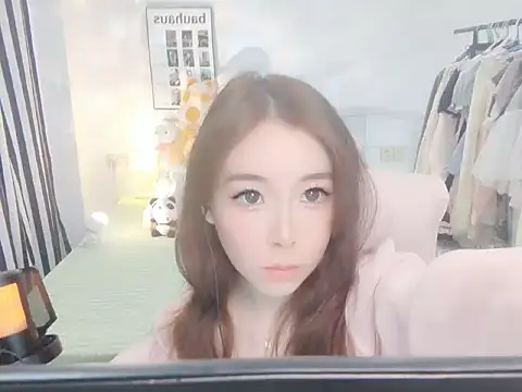 Snapshot of Gardenia-222 chatting on October 13, 2025, 7:10 am Gardenia-222 online show from October 13, 2025, 7:10 am