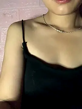 Lin98-pusy online show from September 29, 2025, 6:35 pm