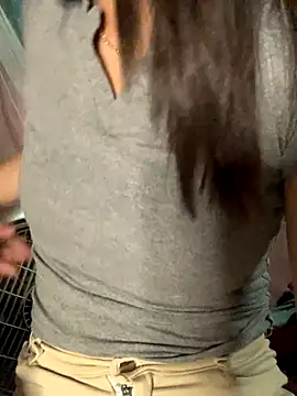 Lin98-pusy online show from October 22, 2025, 5:29 am