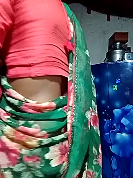 Snapshot of Lona2525 chatting on October 1, 2025, 4:11 pm Lona2525 online show from October 1, 2025, 4:11 pm