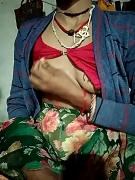 Snapshot of Lona2525 chatting on October 18, 2025, 6:43 pm Lona2525 online show from October 18, 2025, 6:43 pm