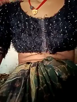 Snapshot of Lona2525 chatting on September 27, 2025, 5:35 am Lona2525 online show from September 27, 2025, 5:35 am