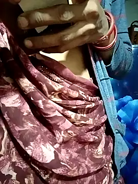 Snapshot of Lona2525 chatting on November 8, 2025, 7:28 pm Lona2525 online show from November 8, 2025, 7:28 pm