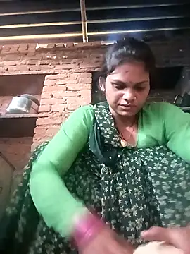 Snapshot of SHMA-77 chatting on October 13, 2025, 2:35 am SHMA-77 online show from October 13, 2025, 2:35 am