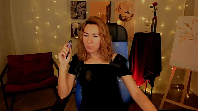 Snapshot of DonnaSmitth chatting on November 8, 2025, 7:01 am DonnaSmitth online show from November 8, 2025, 7:01 am