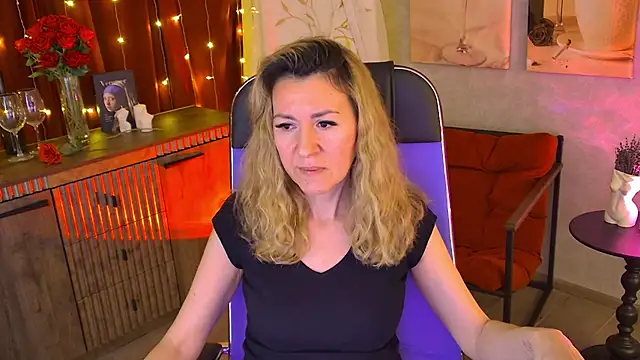 DonnaSmitth online show from April 20, 2026, 6:31 pm