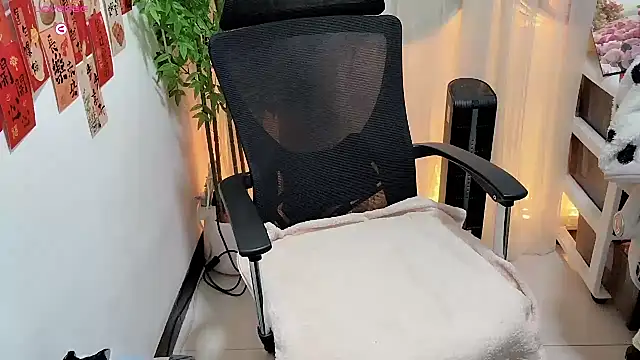 NEWONETO online show from March 9, 2026, 11:58 am