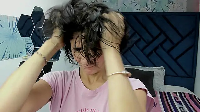 Valery More   online show from November 14, 2025, 12:20 pm