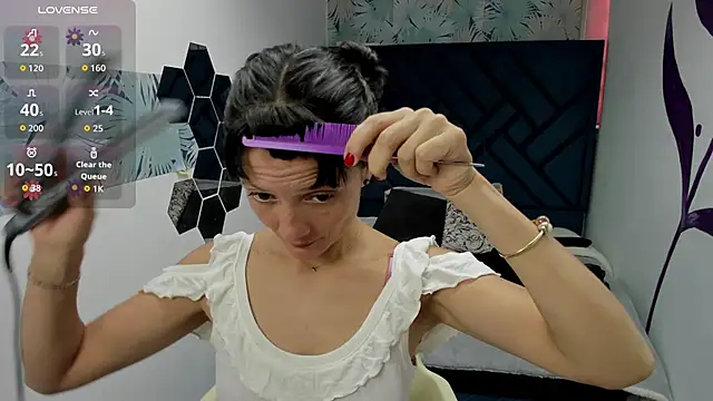 Valery More   online show from December 1, 2025, 12:17 pm