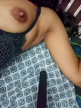 Snapshot of Meenu_rani6 chatting on October 10, 2025, 10:43 pm Meenu rani6 online show from October 10, 2025, 10:43 pm