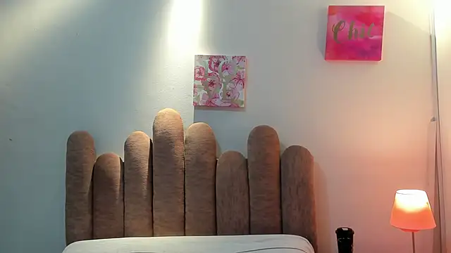 Daisy93  online show from October 11, 2025, 11:33 am
