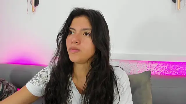 Misaki Kai online show from April 12, 2026, 4:49 am