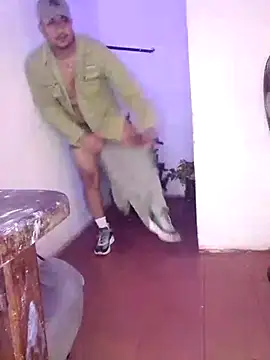 Snapshot of Tequilamaster chatting on December 2, 2025, 1:46 pm Tequilamaster online show from December 2, 2025, 1:46 pm