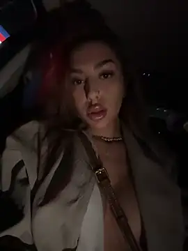 Candy flippp online show from October 11, 2025, 8:43 pm