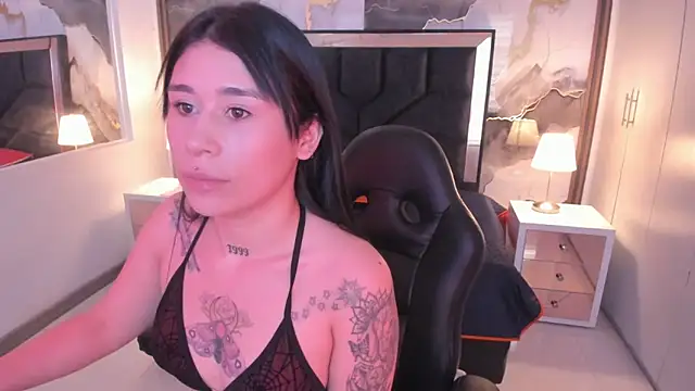 SusanVilla online show from February 21, 2026, 7:38 pm