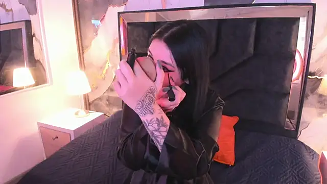 SusanVilla online show from February 16, 2026, 7:45 pm